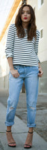 Load image into Gallery viewer, Boyfriend Jeans
