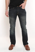Load image into Gallery viewer, Essential Boot Cut Jean
